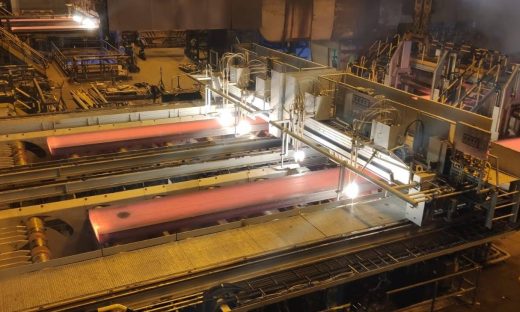 スラブの切断機
