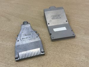 新FL-600A(左)旧FL-600A(右)