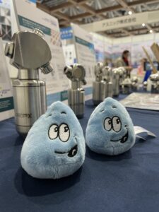 2025洗浄総合展(レヒラー社製タンク洗浄ノズルとマスカットたち)